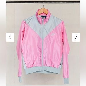 Women’s Vintage 1980’s Nike Pastel Windbreaker RARE